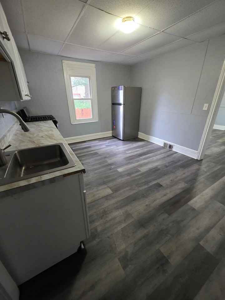 223 S 3rd St - Photo 7 of 11