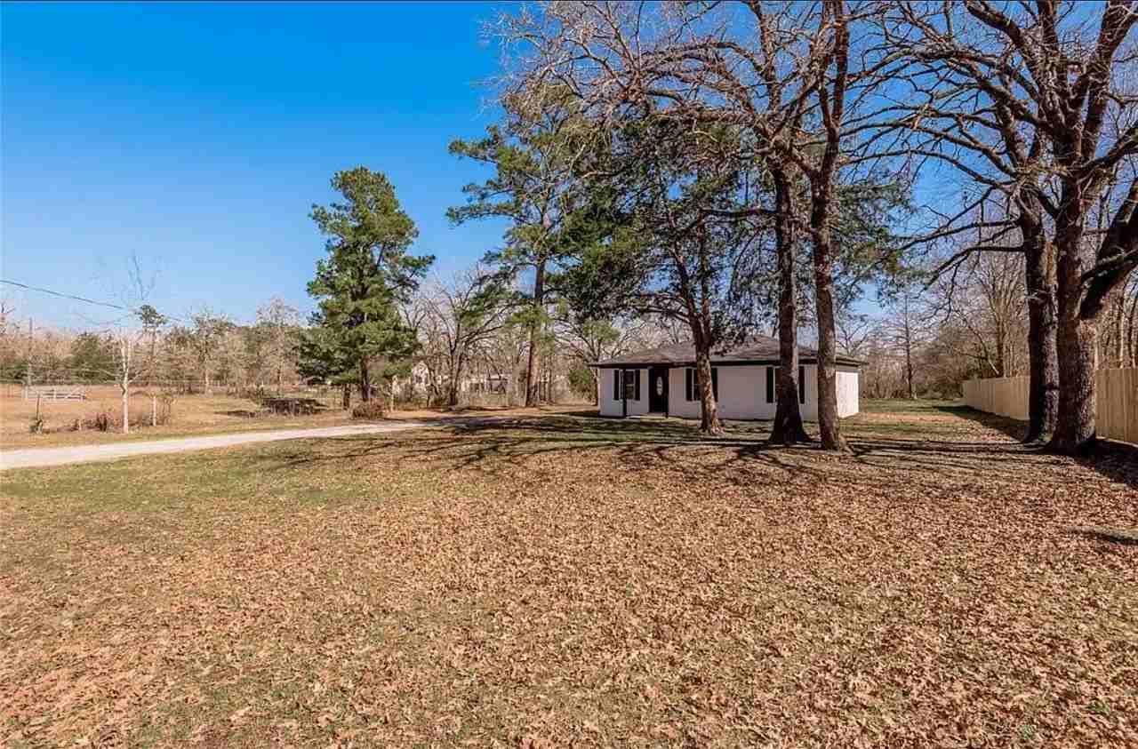 13 Merlin Spur - Photo 3 of 11