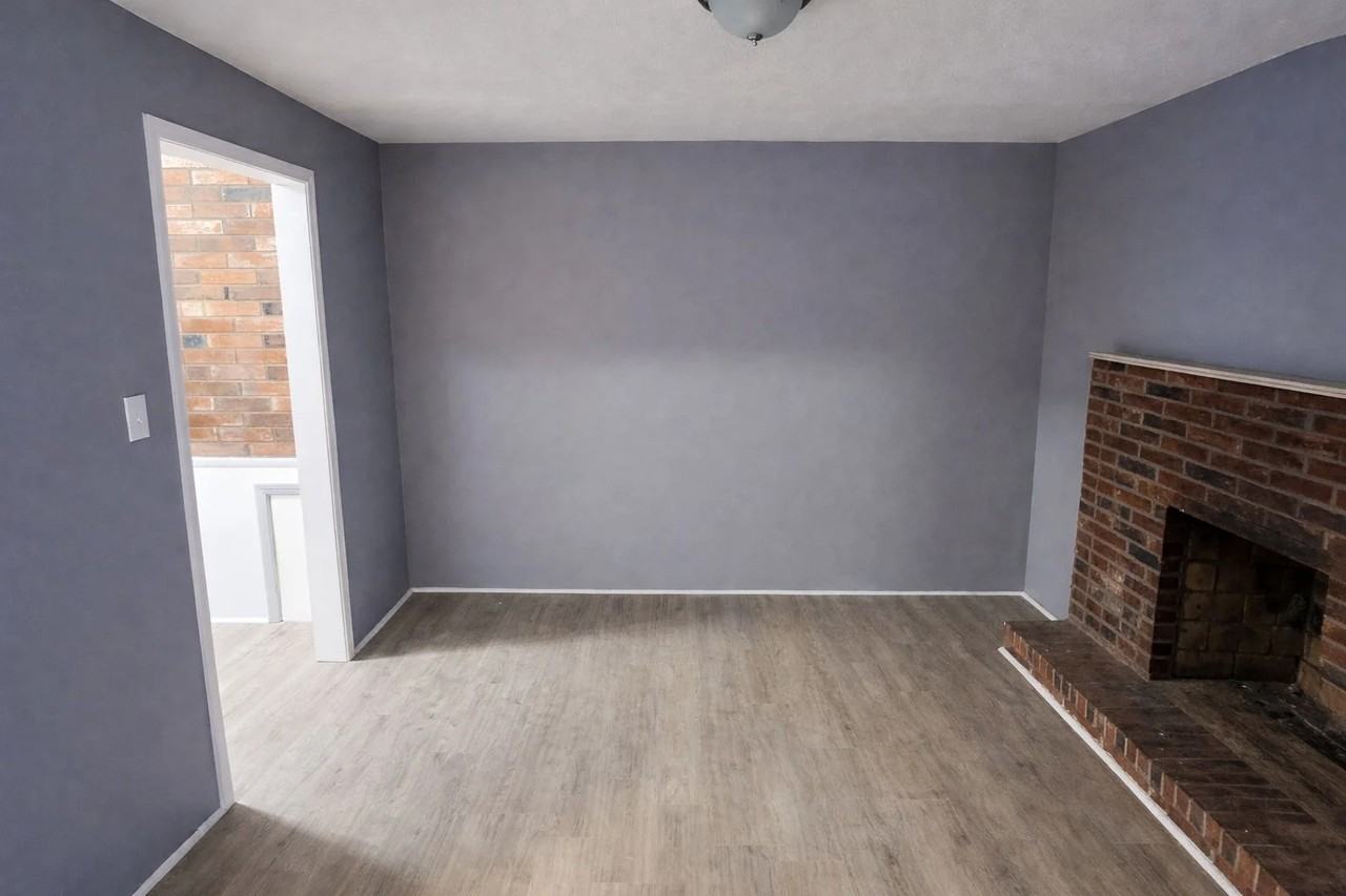 3846 E 189th St - Photo 2 of 6