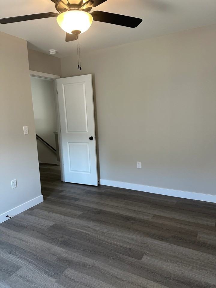 1316 Luke Ln - Photo 6 of 10