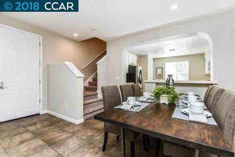 1309 Amaryllis Cir - Photo 6 of 20