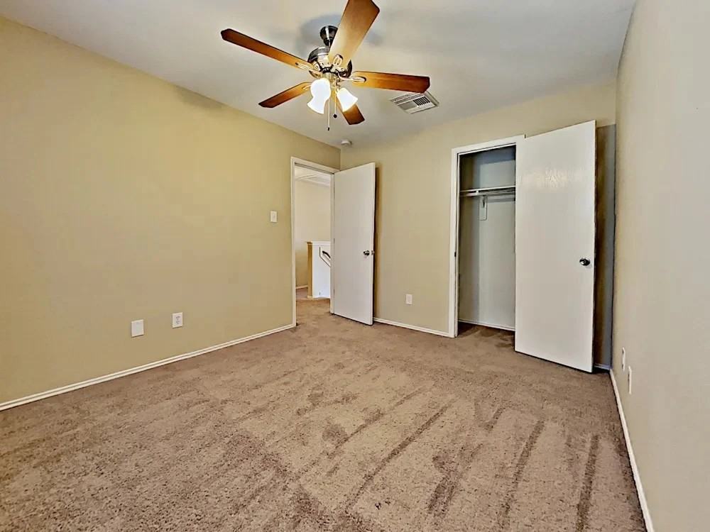 9219 Shaded Pines Dr - Photo 3 of 6