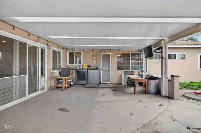 4105 S J St - Photo 2 of 16