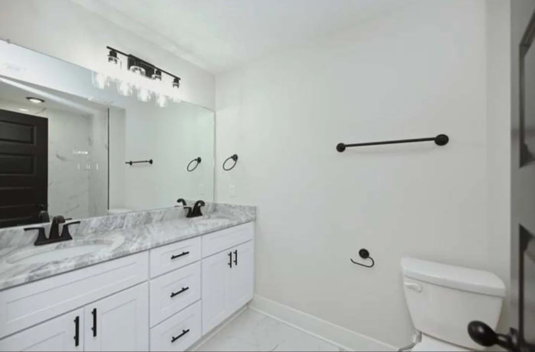 1609 Elizabeth Rd #B - Photo 3 of 8