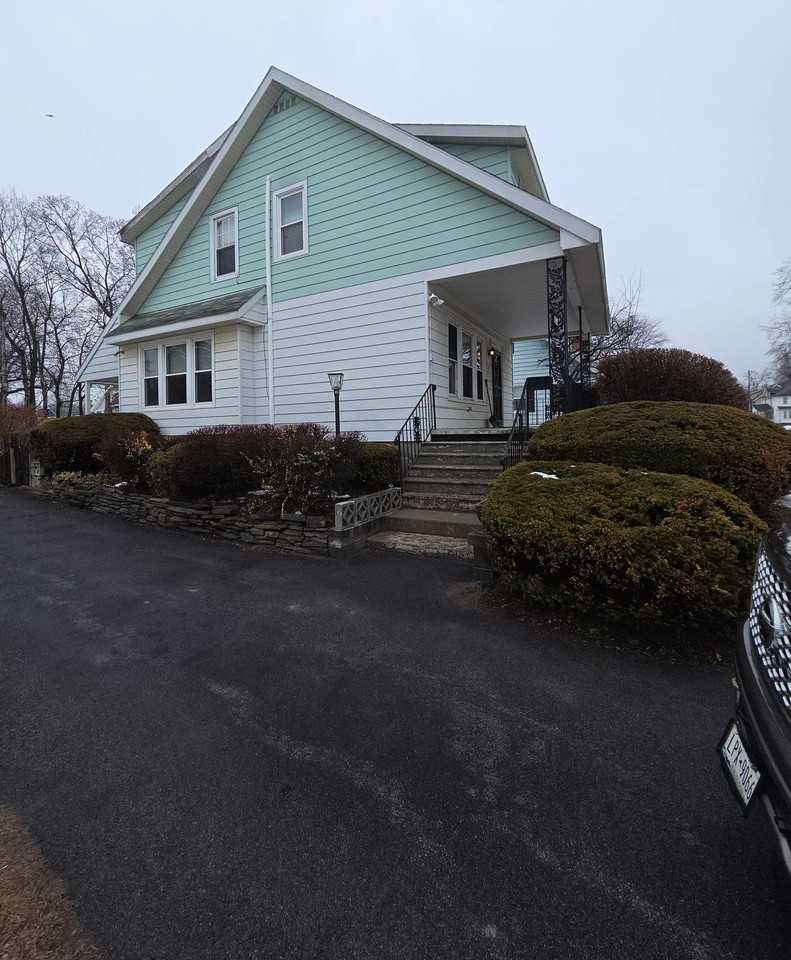 47 Marriott Ave - Photo 4 of 6