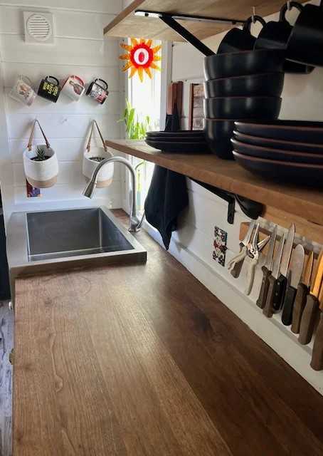 1458 Via Rancho Pkwy - Photo 4 of 9