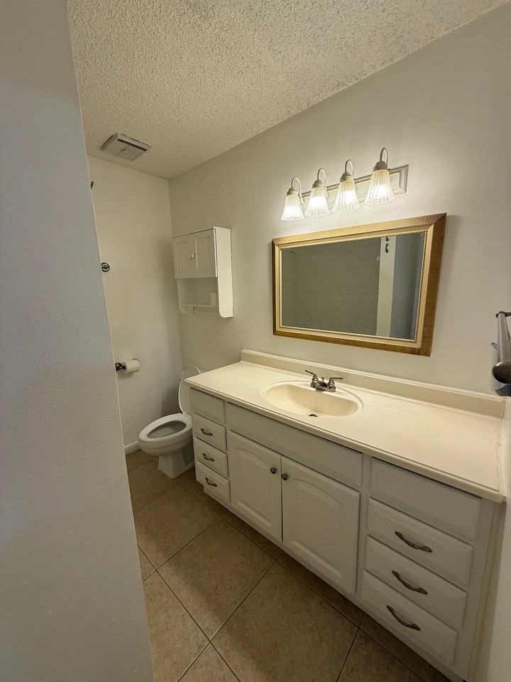 12121 Armenia Gables Cir - Photo 3 of 20