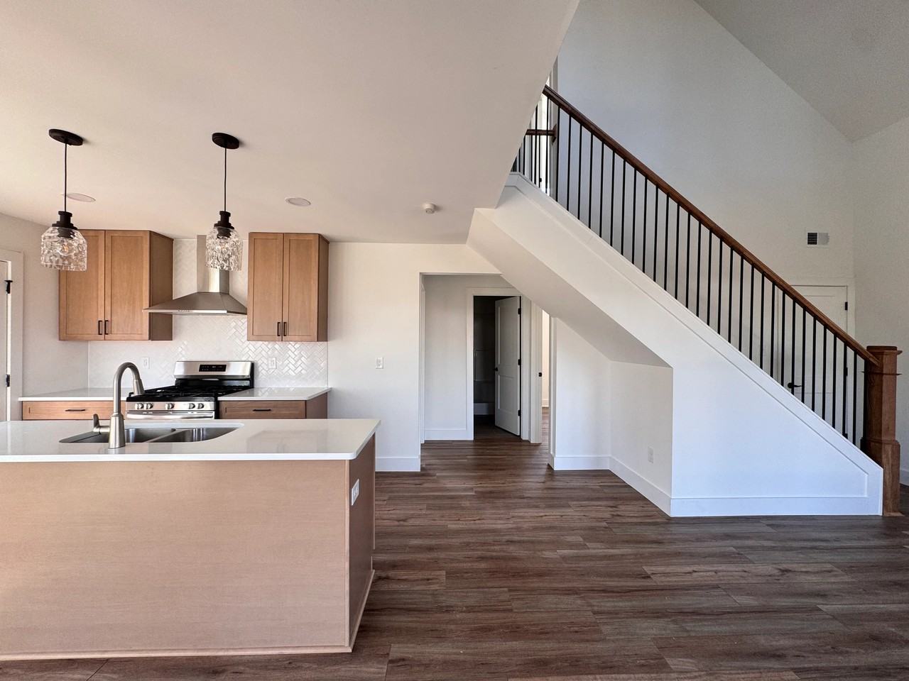 424 Fowler Rd - Photo 5 of 18