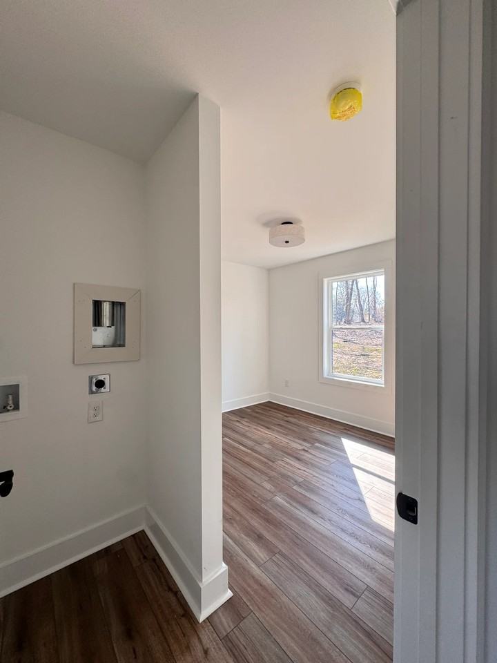 424 Fowler Rd - Photo 6 of 18