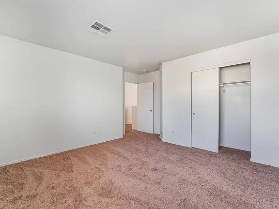 5021 Drifting Pebble St - Photo 7 of 11