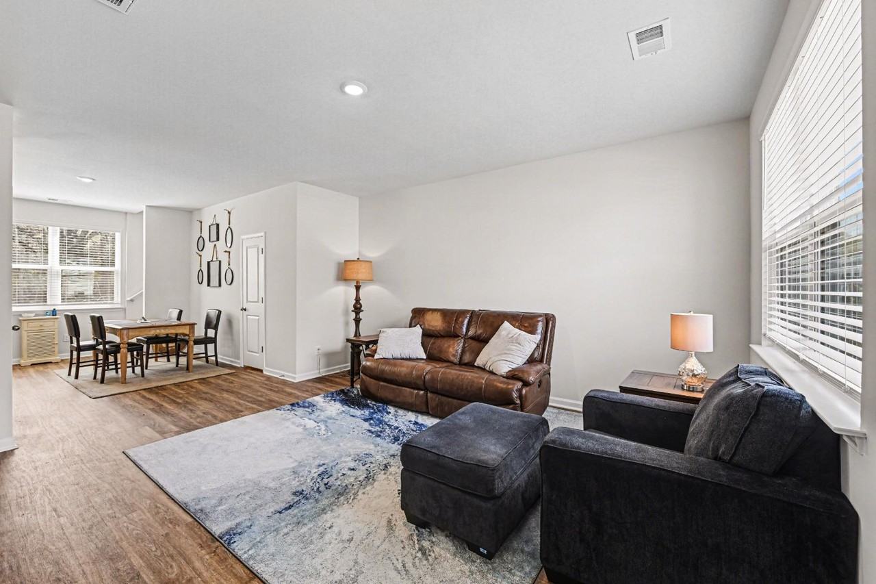 8859 Shovelnose Ct - Photo 4 of 13