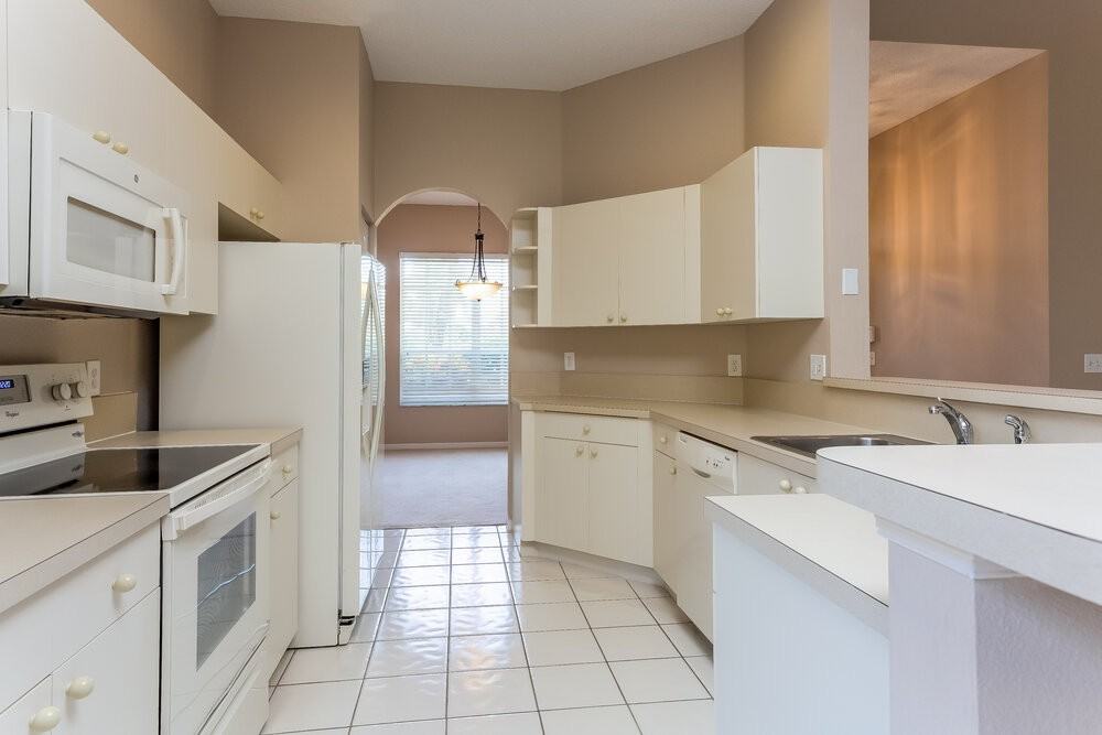 13542 Weyburne Dr - Photo 5 of 13