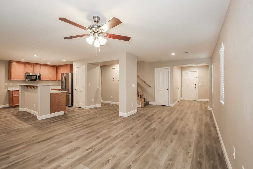 124 Icy River Ave - Photo 4 of 17