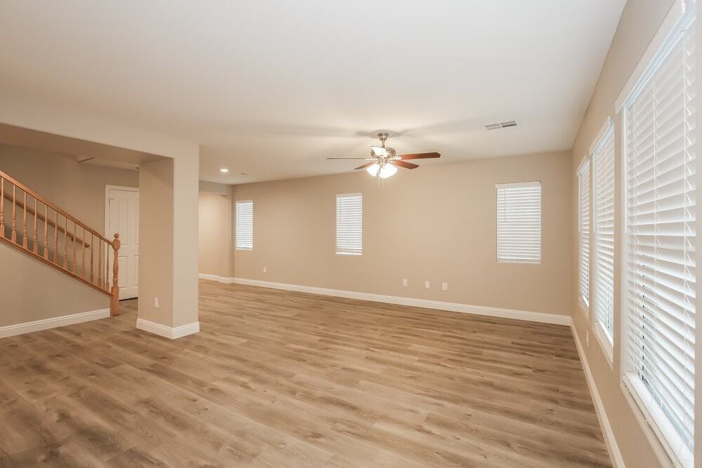 124 Icy River Ave - Photo 6 of 17