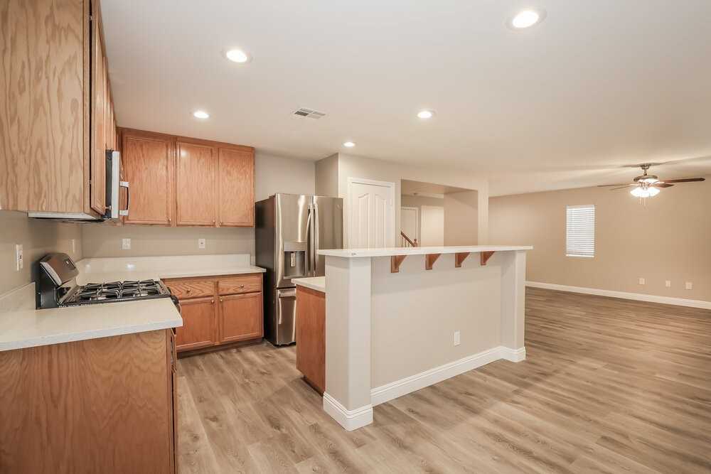 124 Icy River Ave - Photo 7 of 17