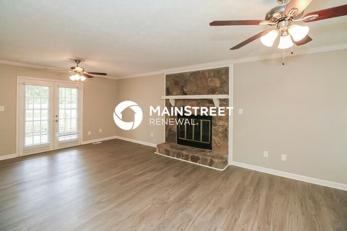 115 Anna Ave - Photo 4 of 17