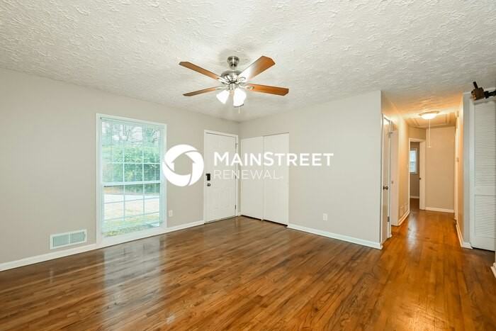 1039 Verdi Way - Photo 4 of 18