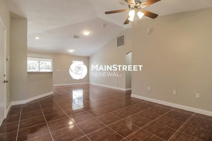 3001 37th St Sw - Photo 3 of 16