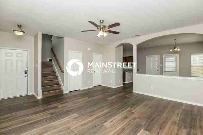 105 Callender Dr - Photo 6 of 17