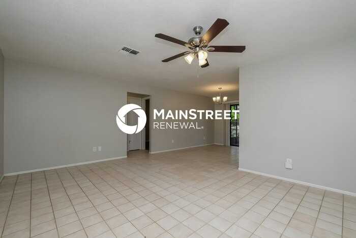 10054 Hayward Rd - Photo 4 of 16