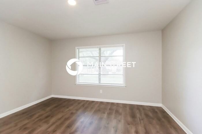 431 W Sunnyside St - Photo 4 of 16