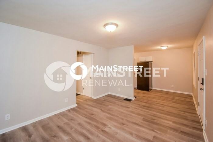 5234 E 20th St - Photo 4 of 17