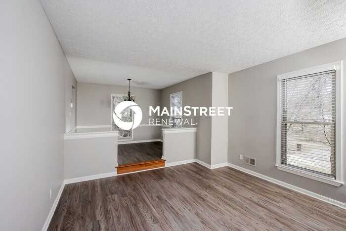 5904 Bluffington Ct - Photo 5 of 16