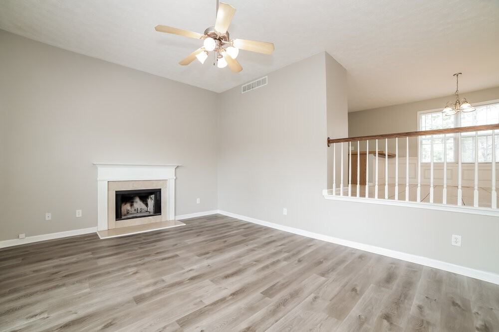 124 S Winds Dr - Photo 4 of 17