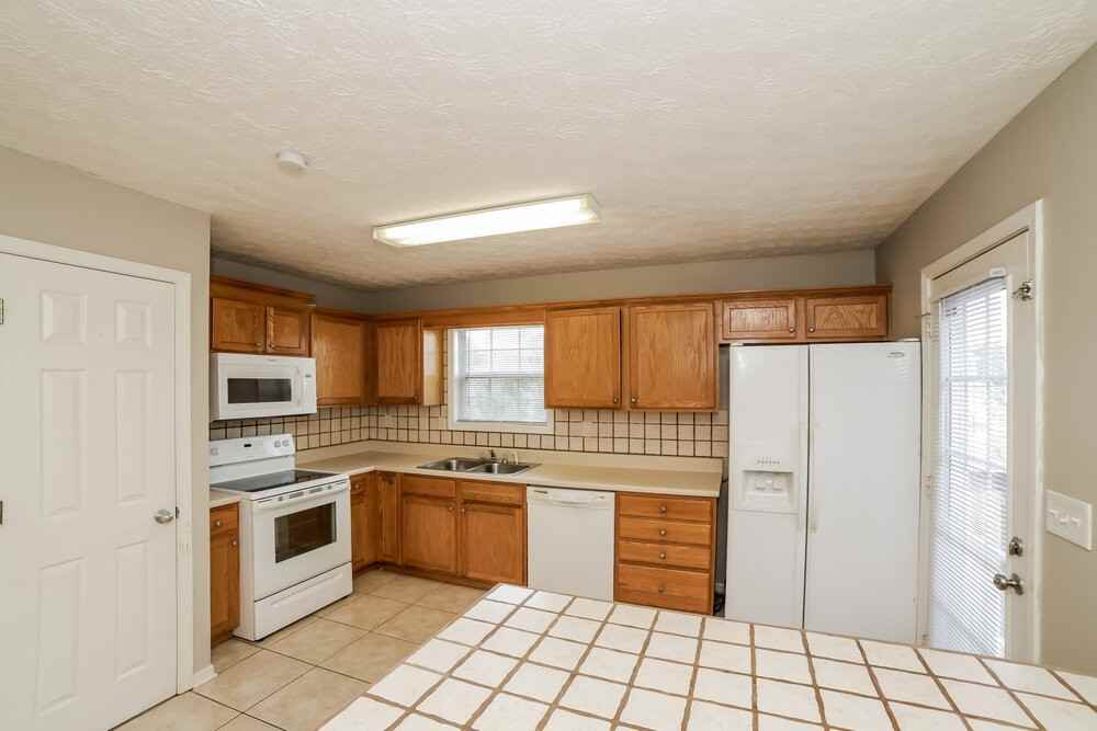 124 S Winds Dr - Photo 7 of 17