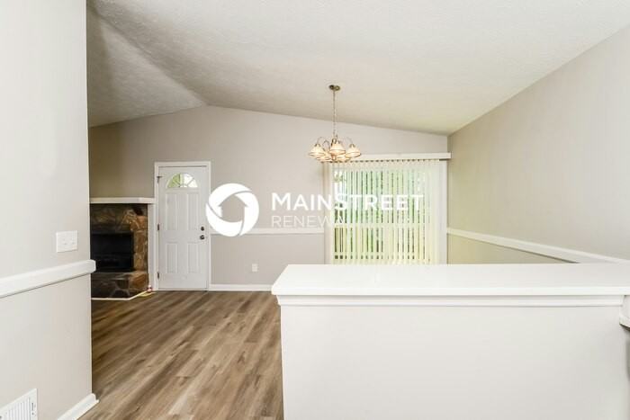 8150 Flamingo Dr - Photo 4 of 16