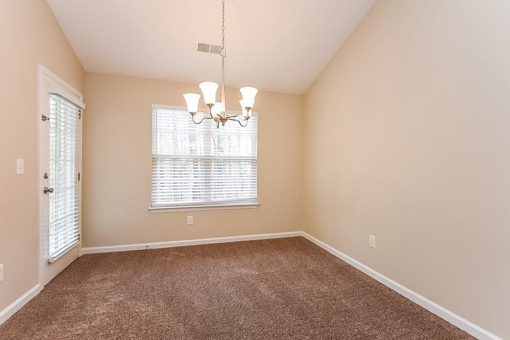 3322 Grove Park Ter Nw - Photo 7 of 18