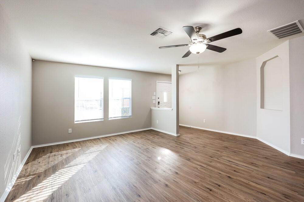 1619 Spice Spg - Photo 5 of 17