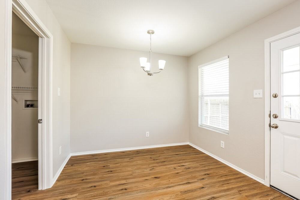 1619 Spice Spg - Photo 7 of 17