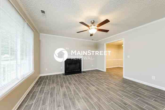 1609 Bridgton Rd - Photo 4 of 17