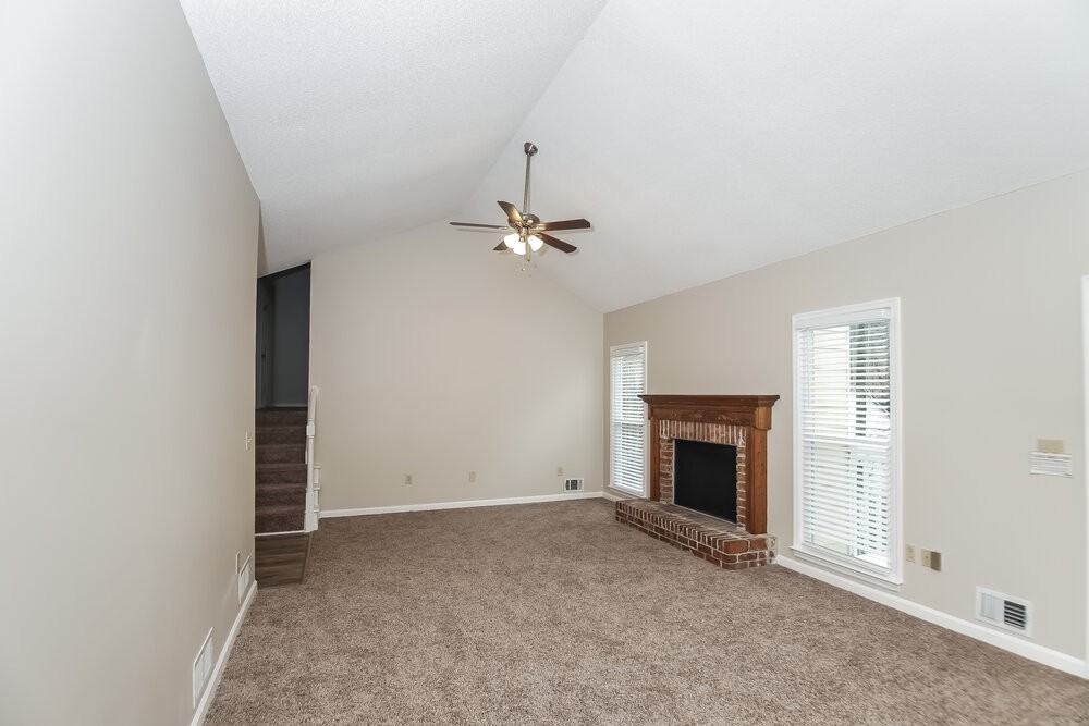 3845 Howard Dr Nw - Photo 6 of 18