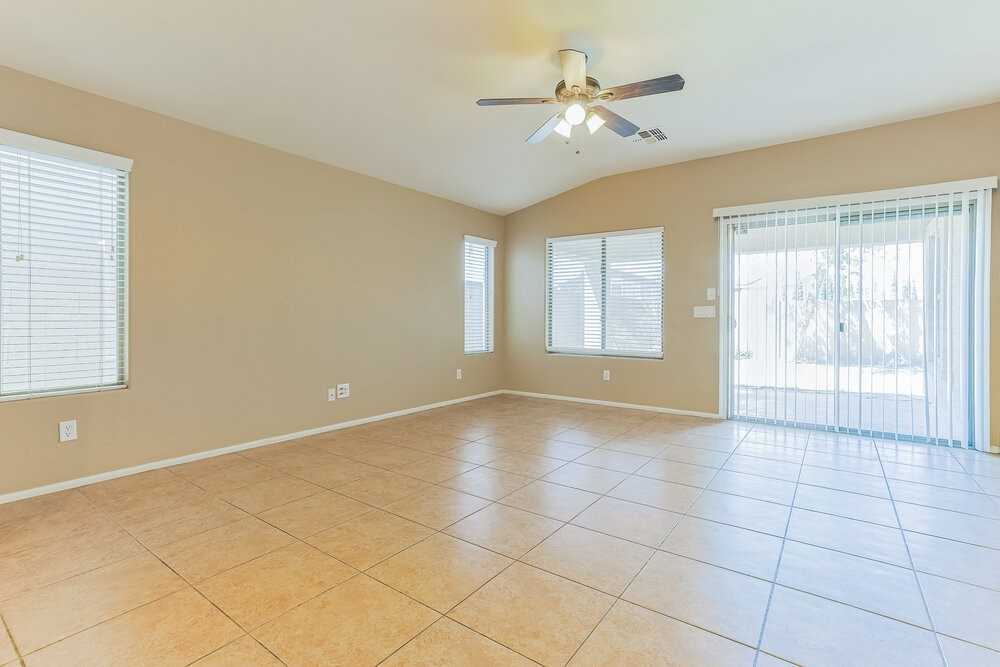 38224 N Establo Dr - Photo 3 of 16