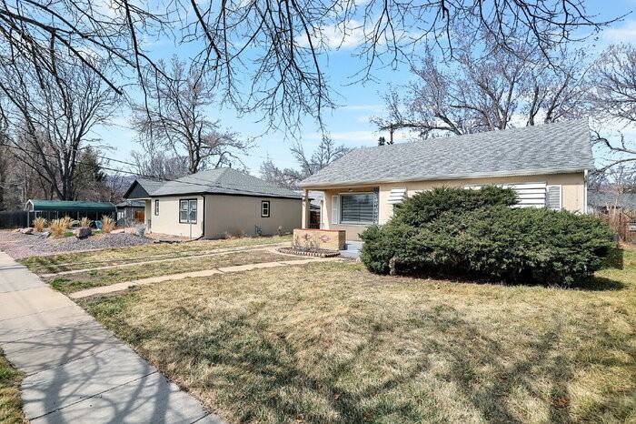 2318 Templeton Gap Rd - Photo 2 of 26