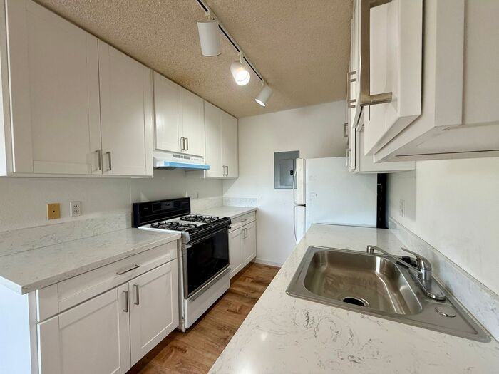 91-1012 Mikohu St #17U - Photo 2 of 7