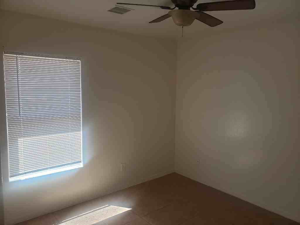 403 N Sunshine Blvd #C - Photo 7 of 15