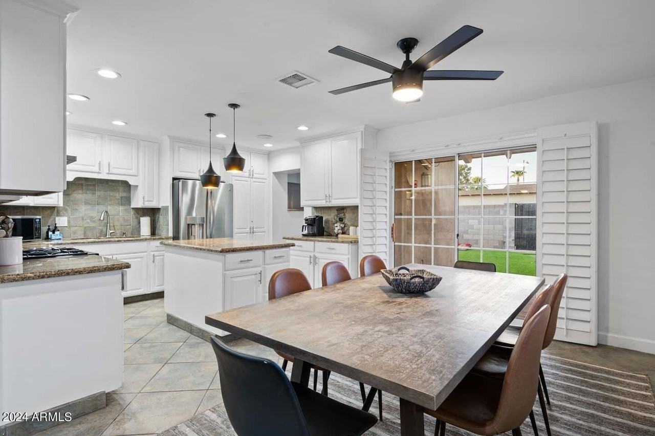 8336 E Sells Dr - Photo 2 of 35