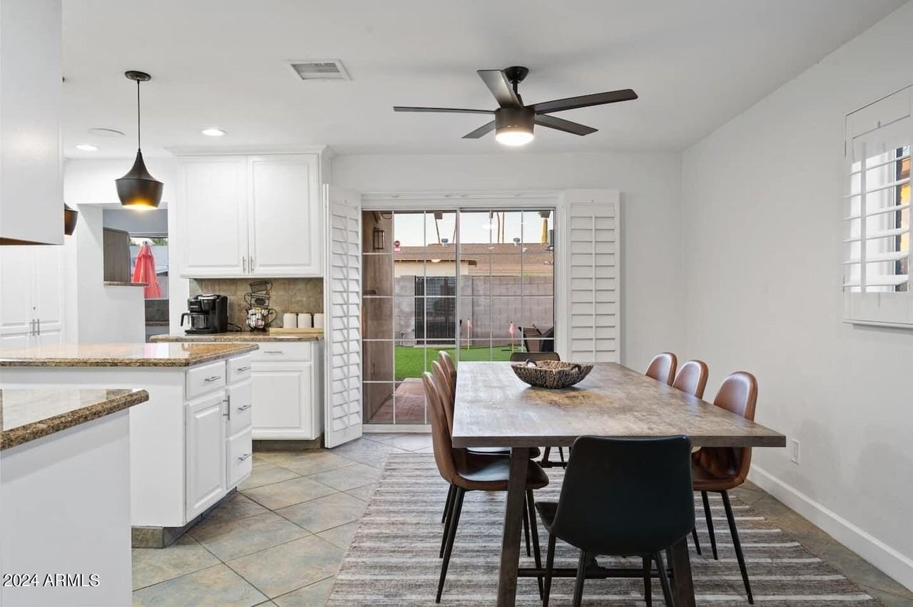 8336 E Sells Dr - Photo 5 of 35