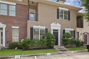 featured image of 119 Forest Dr
