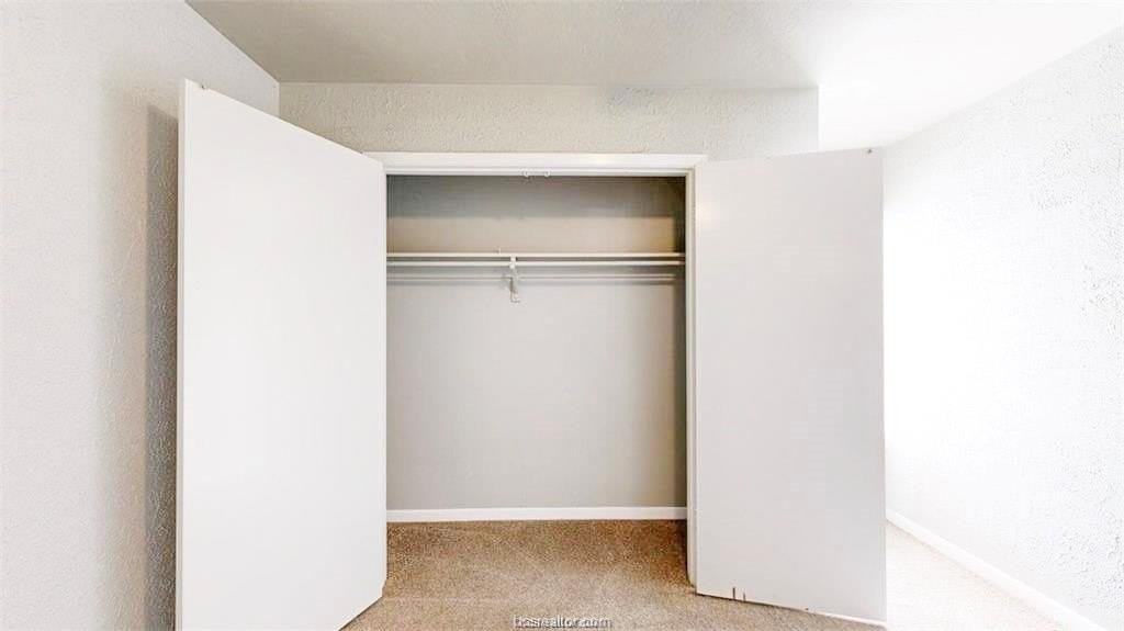 3800 E 29th St Apt 13 - Photo 5 of 20