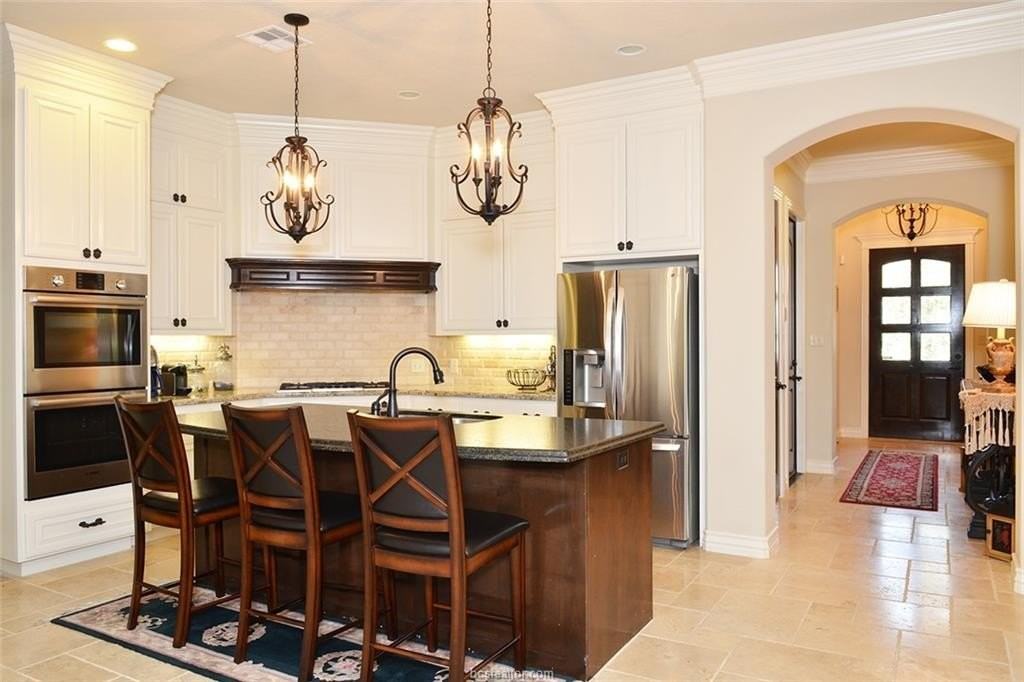 5145 Stonewater Loop - Photo 3 of 17