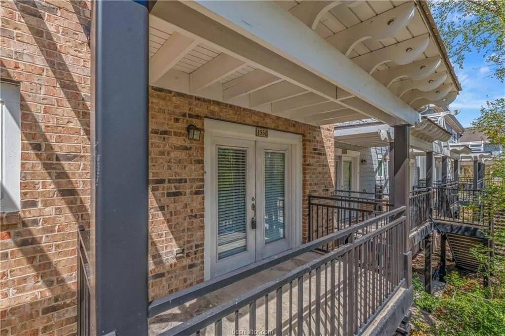 1725 Harvey Mitchell Pkwy S #1530 - Photo 2 of 15