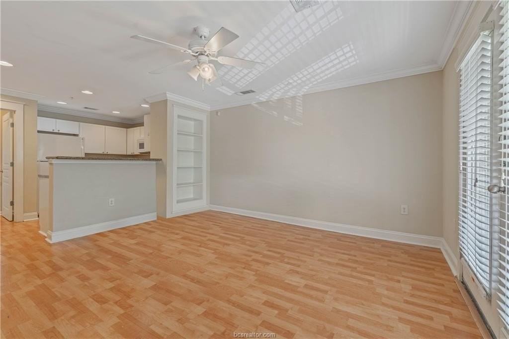 1725 Harvey Mitchell Pkwy S #1530 - Photo 4 of 15