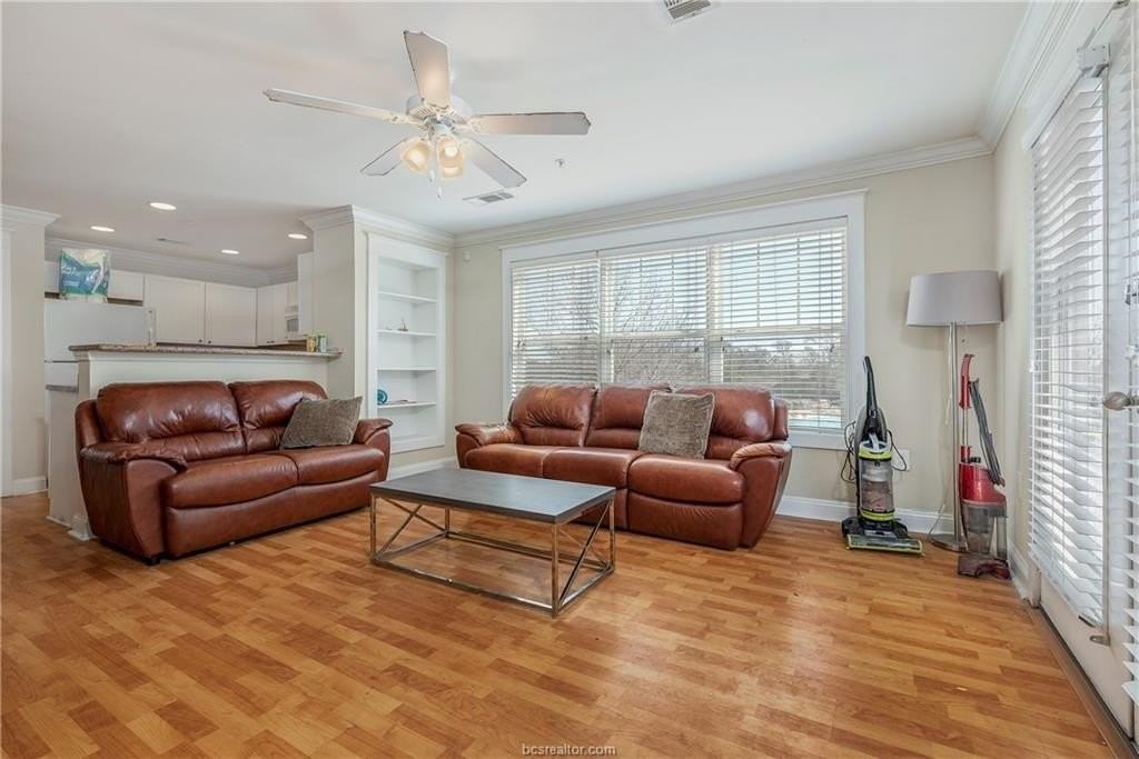 1725 Harvey Mitchell Pkwy S #1334 - Photo 5 of 18