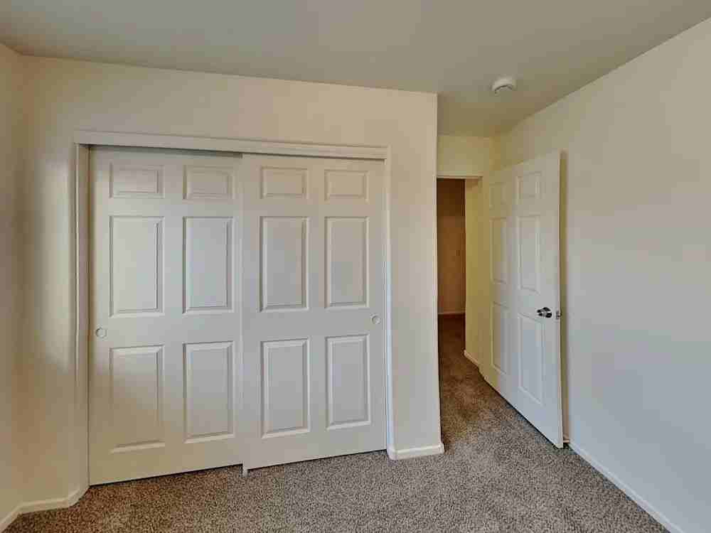 9427 Hanta Avenue - Photo 4 of 14