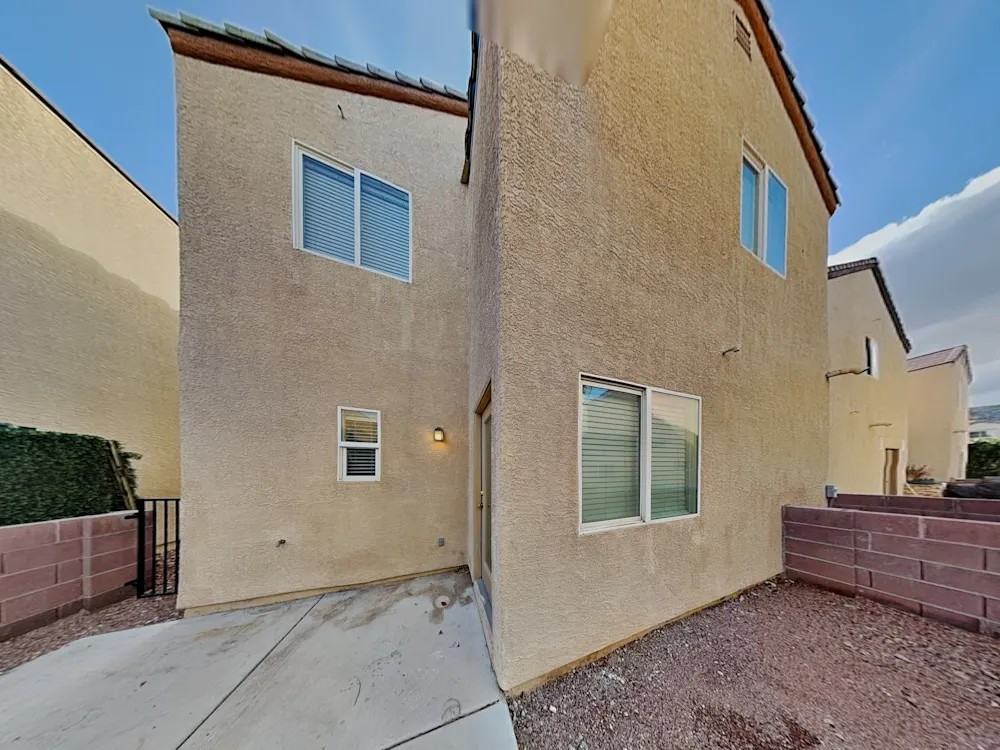 9427 Hanta Avenue - Photo 5 of 14