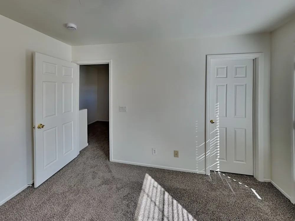 9427 Hanta Avenue - Photo 7 of 14